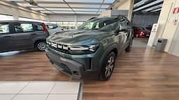 Nero nacre Nuova 2025 Dacia Duster Expression SUV | 21.690 € (Buon prezzo) - Immagine 1/3