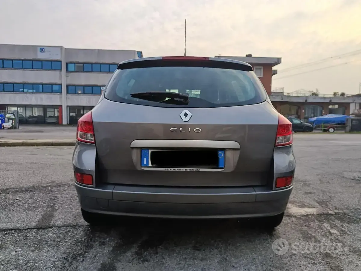 Usata Renault Clio 2009 Grigio Station wagon