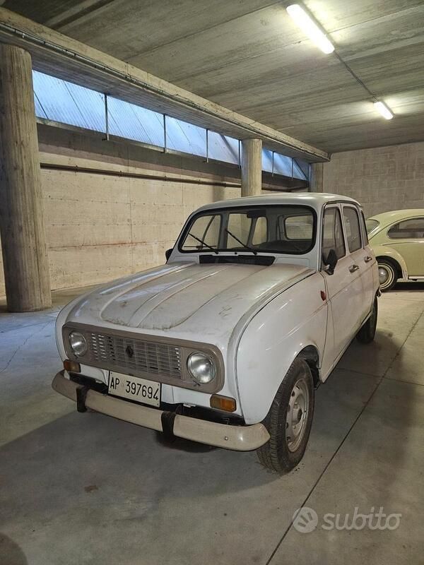 Bianco Usata 1990 Renault R4 Tre volumi | 6000 € - Immagine 1/4