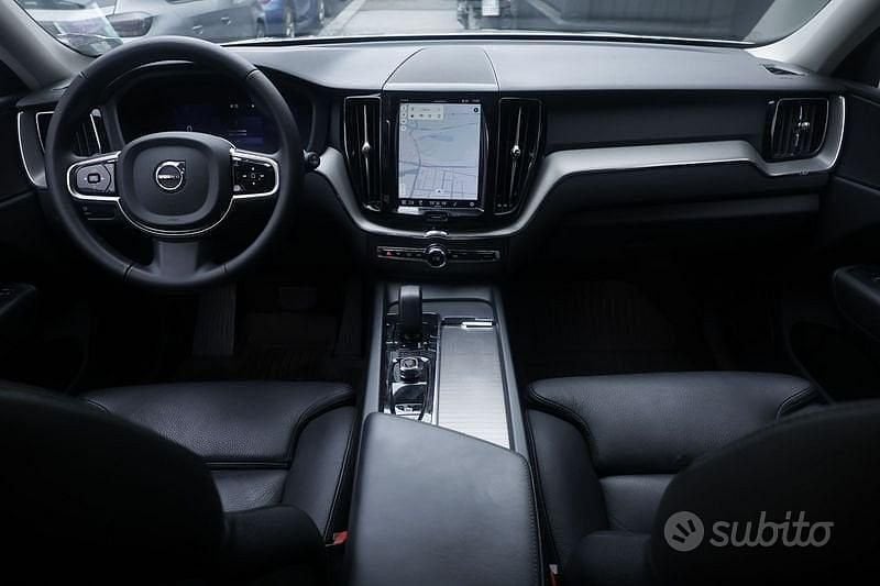 Usata Volvo XC60 Plus 197 CV (144 kW) 2024 Bianco SUV