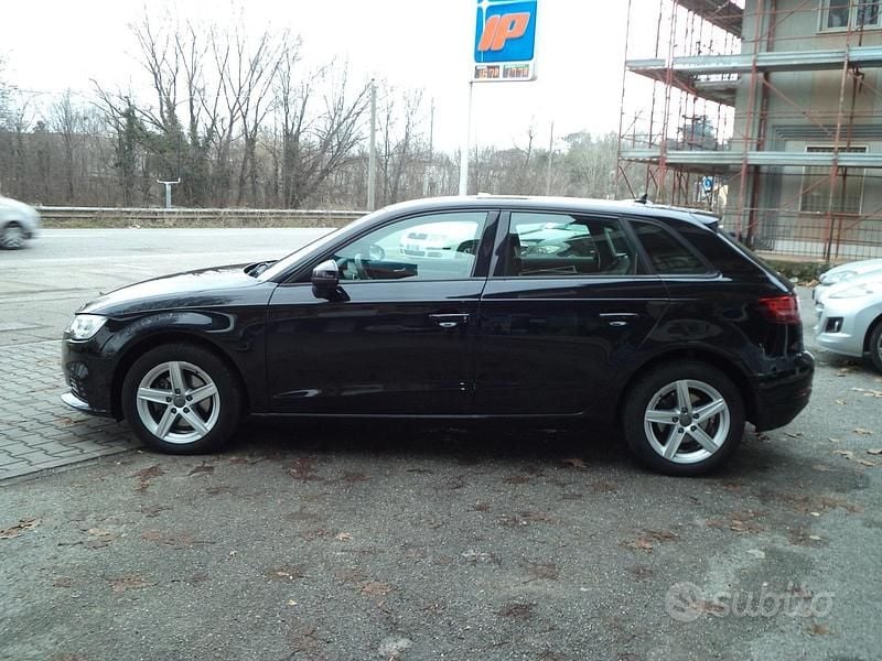 Usata Audi A3 Business 116 CV (85 kW) 2018 Nero Berlina
