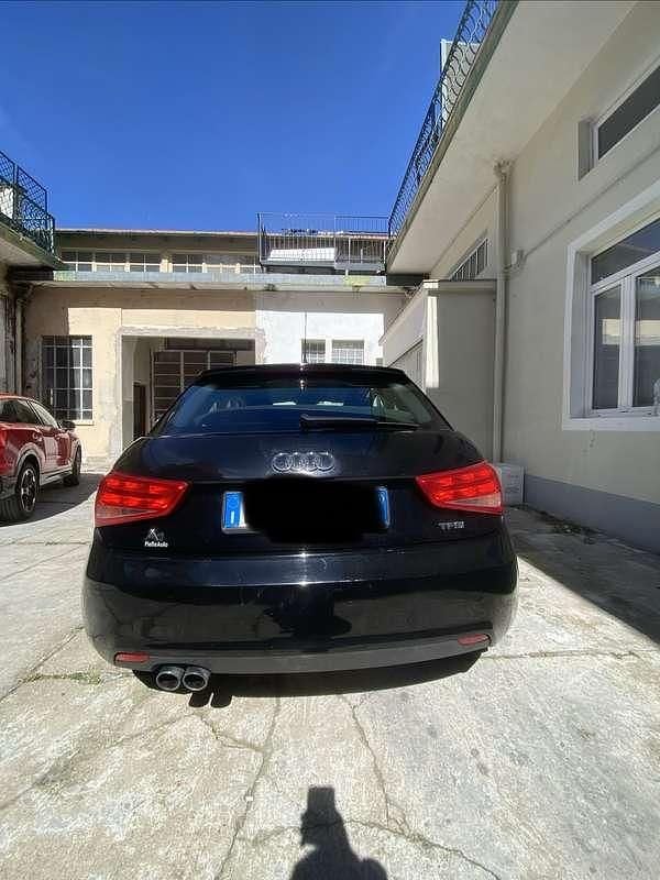 Usata Audi A1 122 CV (89 kW) 2011 Nero Utilitaria