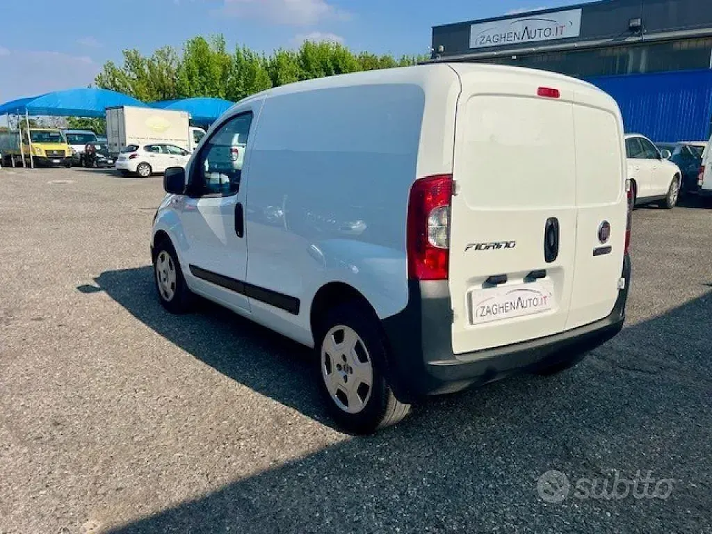 Usata Fiat Fiorino 95 CV (69 kW) 2022 Bianco Monovolume