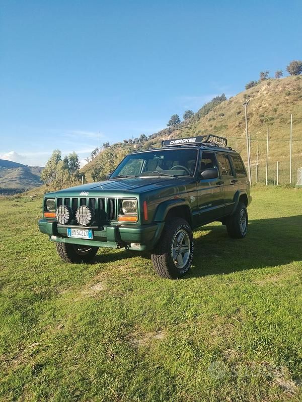 Usata Jeep Cherokee 116 CV (85 kW) 2000 SUV