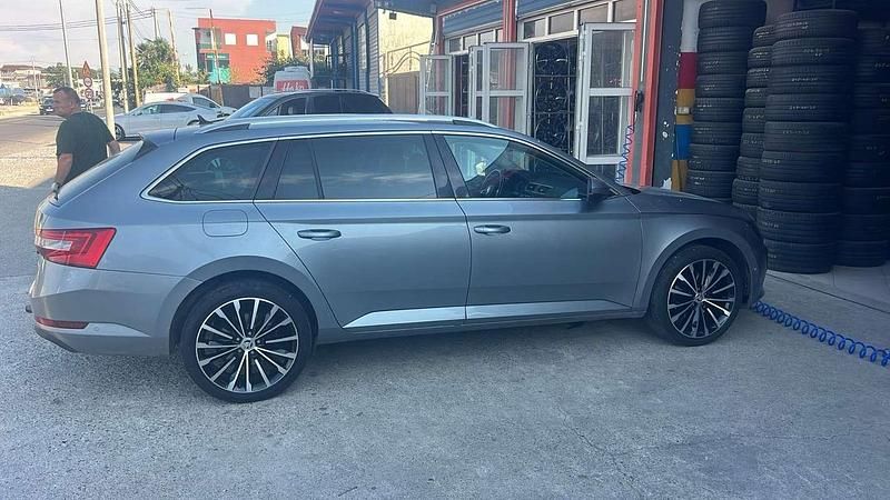 Usata Skoda Superb LAURIN & KLEMENT 190 CV (139 kW) 2017 Station wagon