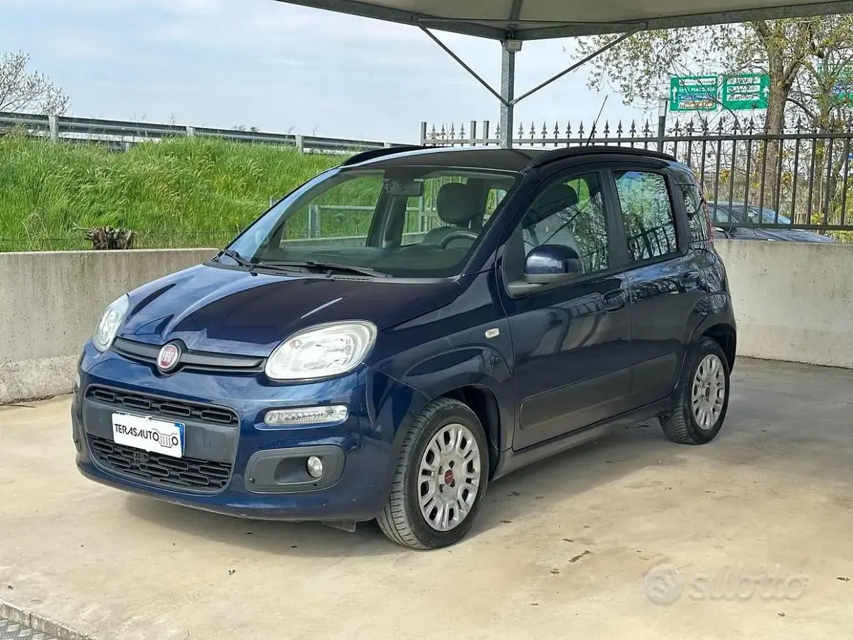 Usata Fiat Panda Lounge 75 CV (55 kW) 2014 Utilitaria