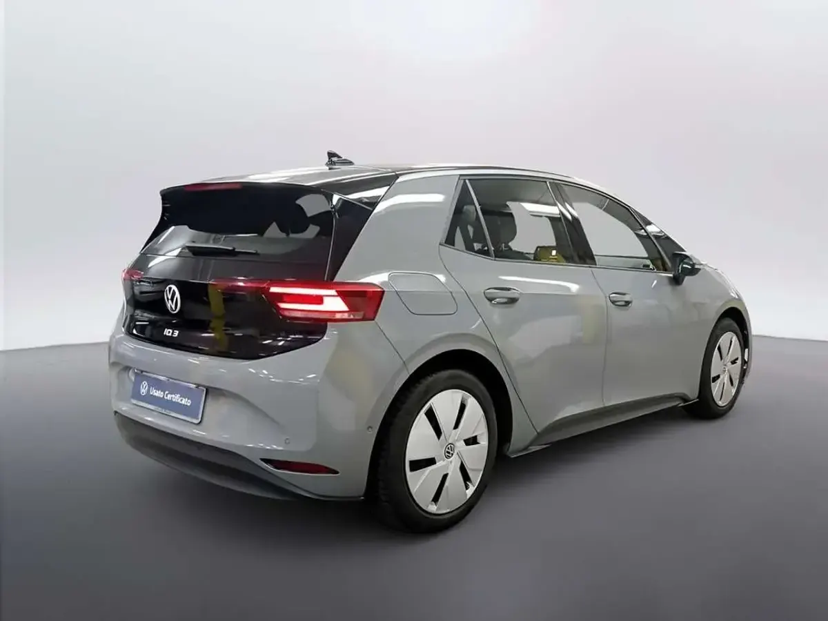 Usata VW ID.3 Pro Performance 150 kW (204 CV) 2024 Moonstone grey nero Utilitaria