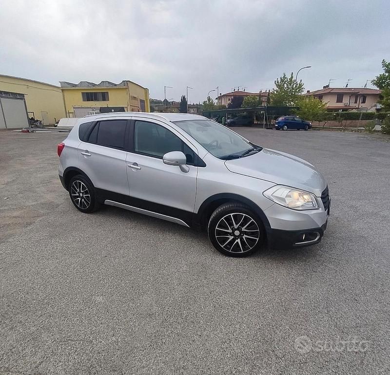 Usata Suzuki SX4 S-Cross 120 CV (88 kW) 2015 Grigio Berlina
