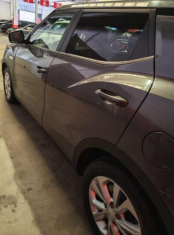 Usata SsangYong Tivoli 128 CV (94 kW) 2020 Grigio SUV
