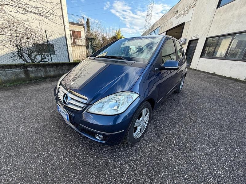 Usata Mercedes A160 Avantgarde 95 CV (69 kW) 2009 Blu Berlina