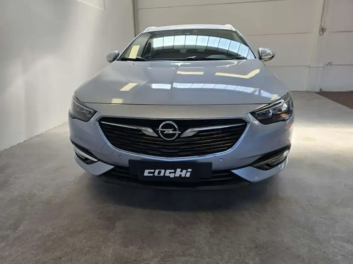 Usata Opel Insignia Innovation 136 CV (100 kW) 2018 Argento Station wagon