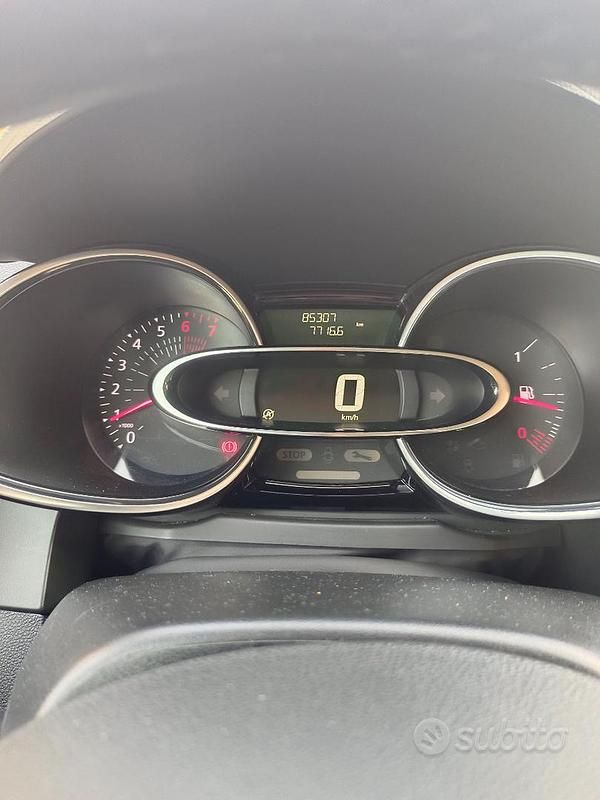 Usata Renault Clio GrandTour 90 CV (66 kW) 2019 Blu Station wagon