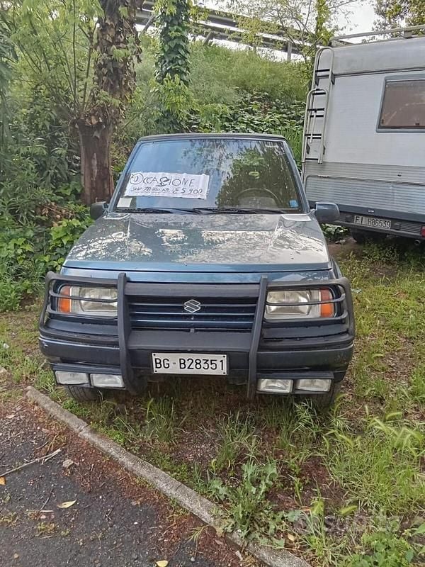 Usata Suzuki Vitara 96 CV (70 kW) 1999 Blu SUV