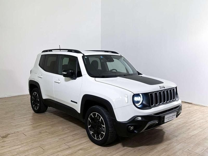 Usata Jeep Renegade Trailhawk 241 CV (177 kW) 2023 Bianco SUV