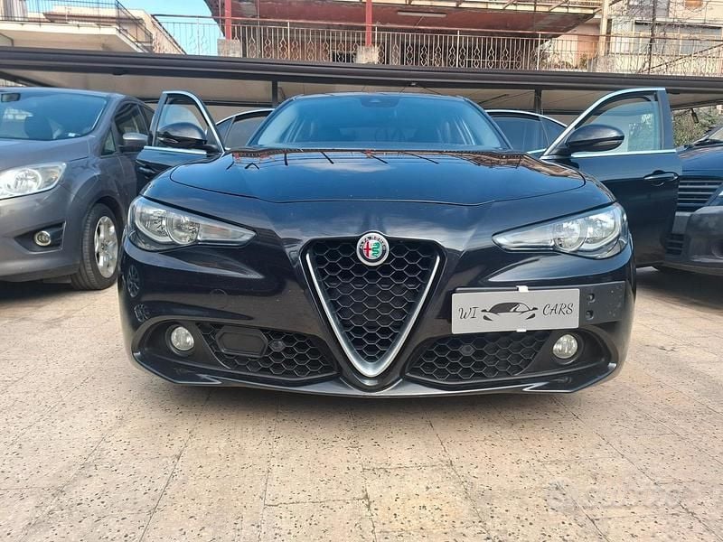 Usata Alfa Romeo Giulia Business 180 CV (132 kW) 2017 Nero Berlina