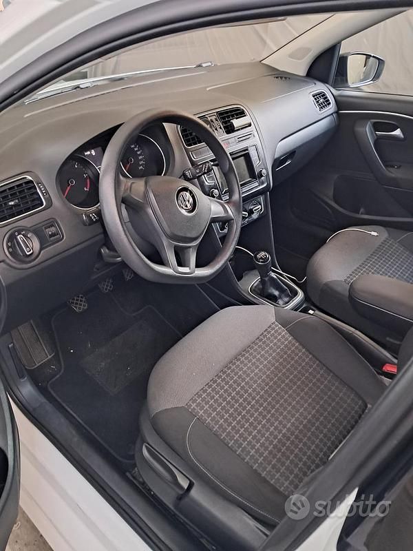 Usata VW Polo 90 CV (66 kW) 2016 Bianco Utilitaria