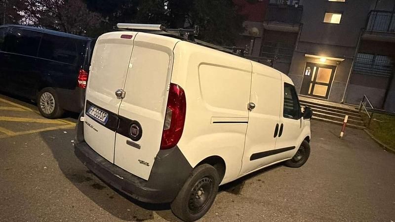 Usata Fiat Doblò Easy 120 CV (88 kW) 2016 Monovolume