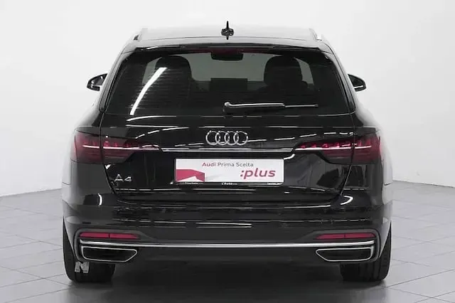 Usata Audi A4 Comfort 163 CV (119 kW) 2021 Nero Station wagon