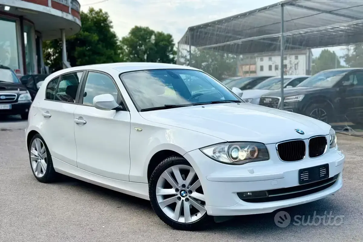 Usata BMW 118 143 CV (105 kW) 2010 Utilitaria
