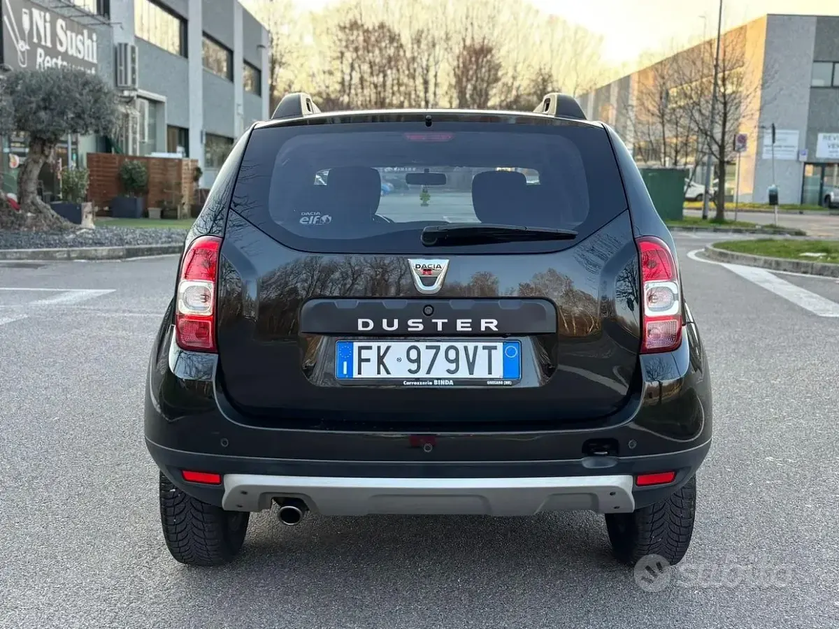 Usata Dacia Duster Black Shadow 125 CV (91 kW) 2017 Nero SUV