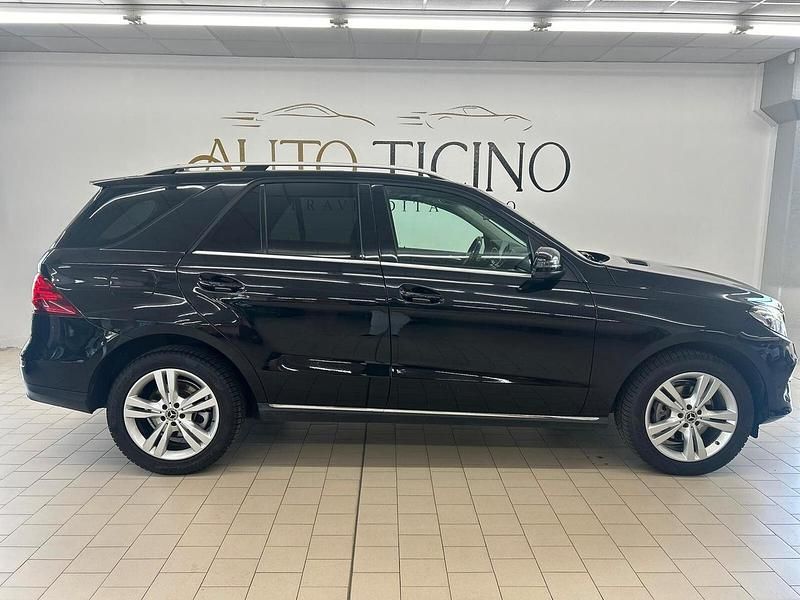 Usata Mercedes GLE250 Executive 203 CV (149 kW) 2018 Nero Station wagon