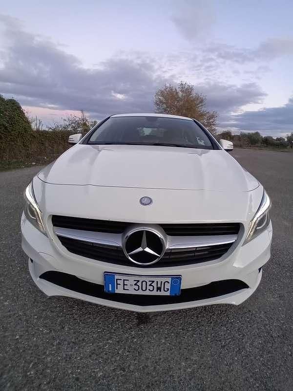Usata Mercedes CLA200 Business 136 CV (100 kW) 2016 Berlina