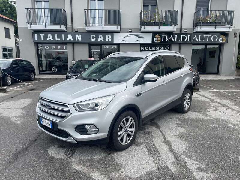 Grigio Usata 2018 Ford Kuga Titanium SUV | 10.950 € (Super prezzo) - Immagine 1/4