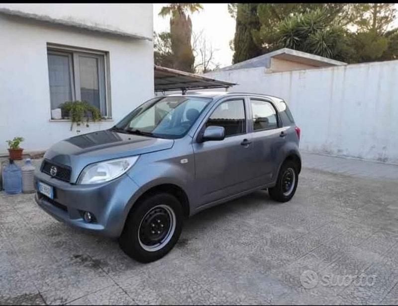 Usata Daihatsu Terios 105 CV (77 kW) 2007 SUV