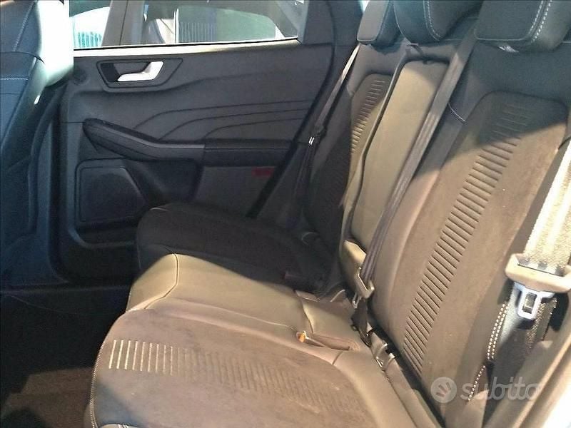 Nuova Ford Kuga Active 243 CV (178 kW) 2025 Grigio SUV