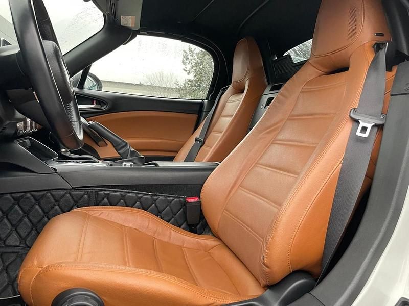 Usata Fiat 124 Spider Lusso 140 CV (102 kW) 2018 Bianco Cabrio