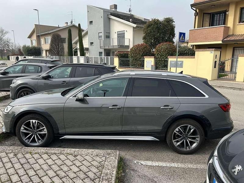 Usata Audi A4 Allroad Business 204 CV (150 kW) 2022 Grigio Station wagon