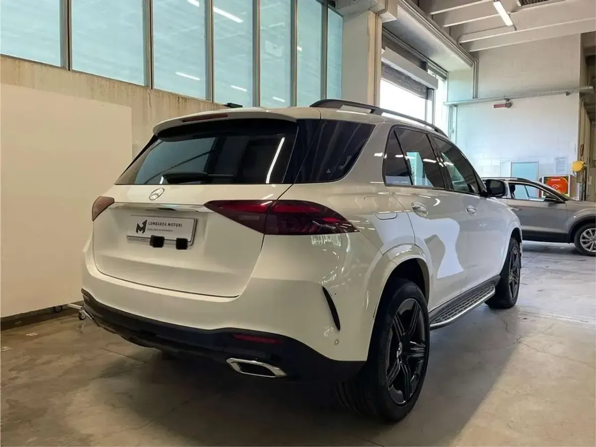 Usata Mercedes GLE300 AMG Line Premium 269 CV (197 kW) 2023 Bianco SUV