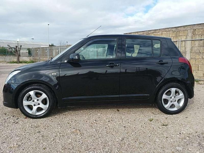 Usata Suzuki Swift 68 CV (50 kW) 2007 Nero Berlina