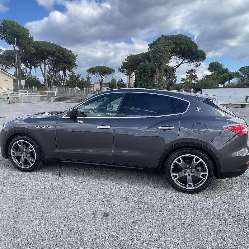 Usata Maserati Levante 275 CV (202 kW) 2017 SUV
