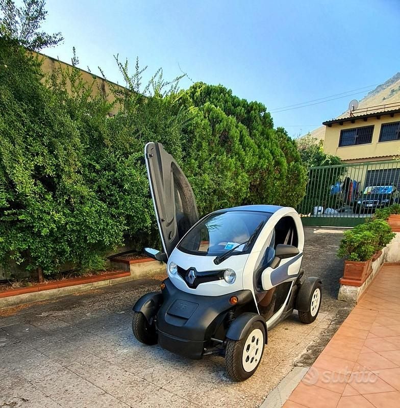 Usata Renault Twizy 12 kW (17 CV) 2013 Bianco Utilitaria