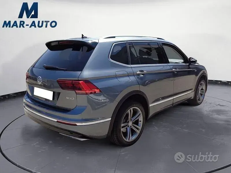 Usata VW Tiguan Allspace Advance 200 CV (147 kW) 2021 Grigio SUV