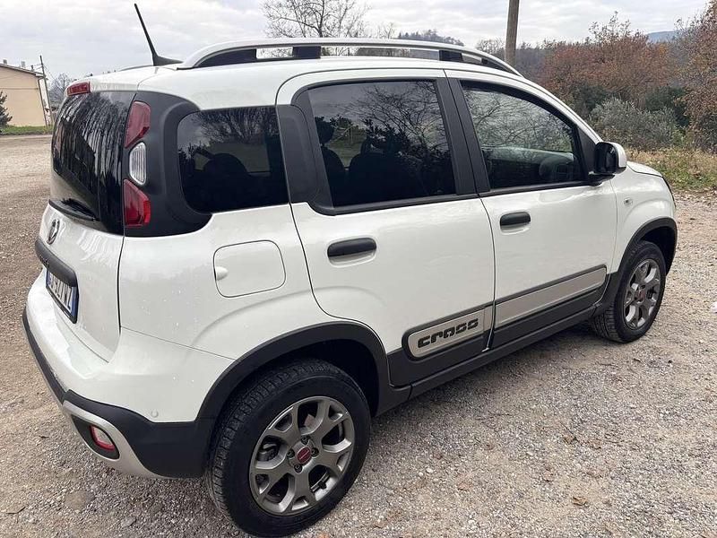 Usata Fiat Panda Cross Cross 86 CV (63 kW) 2022 Utilitaria