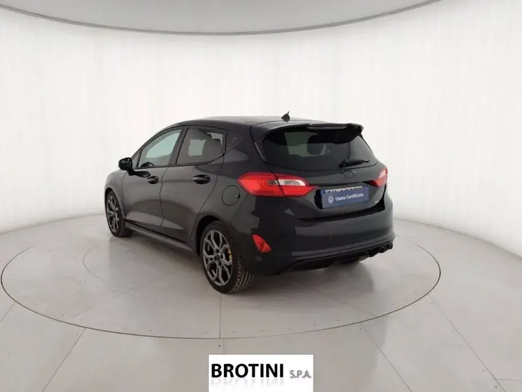 Usata Ford Fiesta ST-Line 86 CV (63 kW) 2018 Nero metallizzato Utilitaria