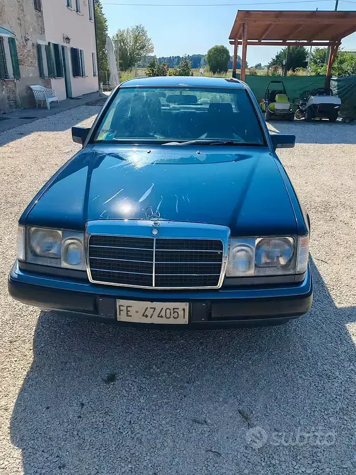 Usata Mercedes 200 122 CV (89 kW) 1990 Bluazzurro Berlina