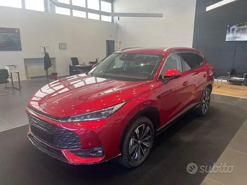 Nuova MG HS Luxury 170 CV (125 kW) 2025 Rosso SUV