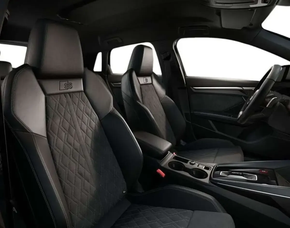 Nuova Audi S3 Ambiente 333 CV (244 kW) 2026 Nero Berlina