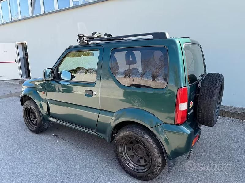 Usata Suzuki Jimny 82 CV (60 kW) 2004 Verde SUV