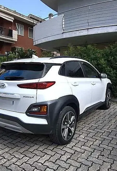 Usata Hyundai Kona 120 CV (88 kW) 2019 Bianco SUV