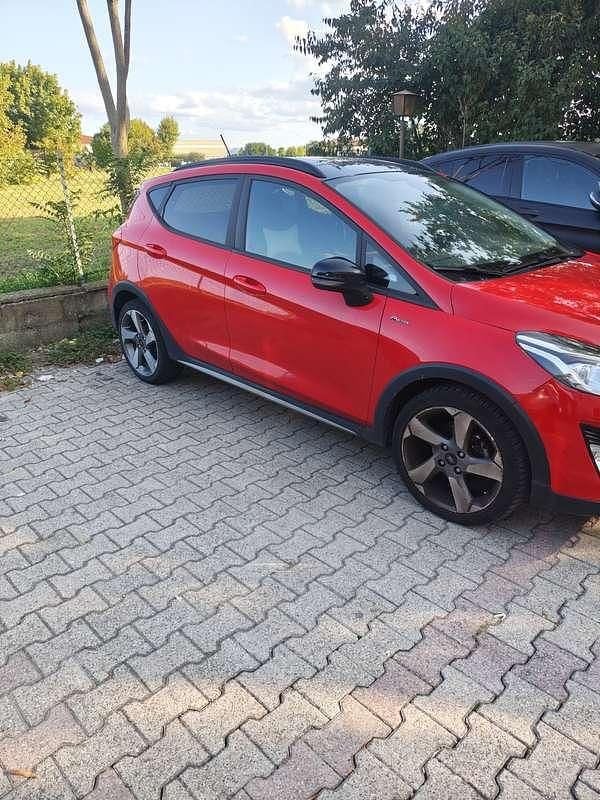 Usata Ford Fiesta Active 101 CV (74 kW) 2019 Utilitaria