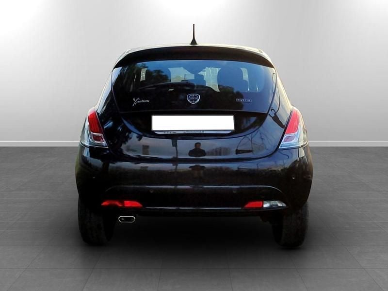 Usata Lancia Ypsilon Gold 69 CV (50 kW) 2022 Nero Utilitaria