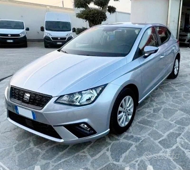 Usata Seat Ibiza 75 CV (55 kW) 2021 Grigio Berlina