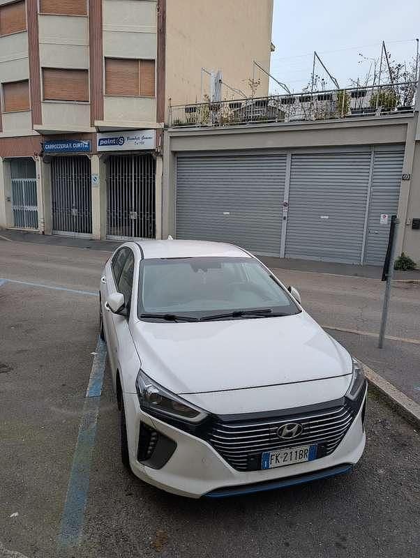Usata Hyundai Ioniq Style 105 CV (77 kW) 2017 Utilitaria