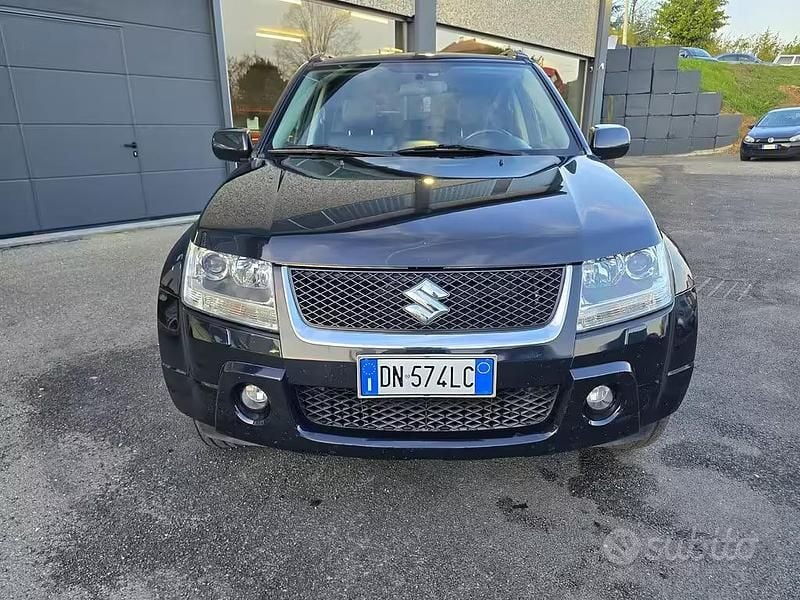 Usata Suzuki Grand Vitara 130 CV (95 kW) 2008 Nero SUV
