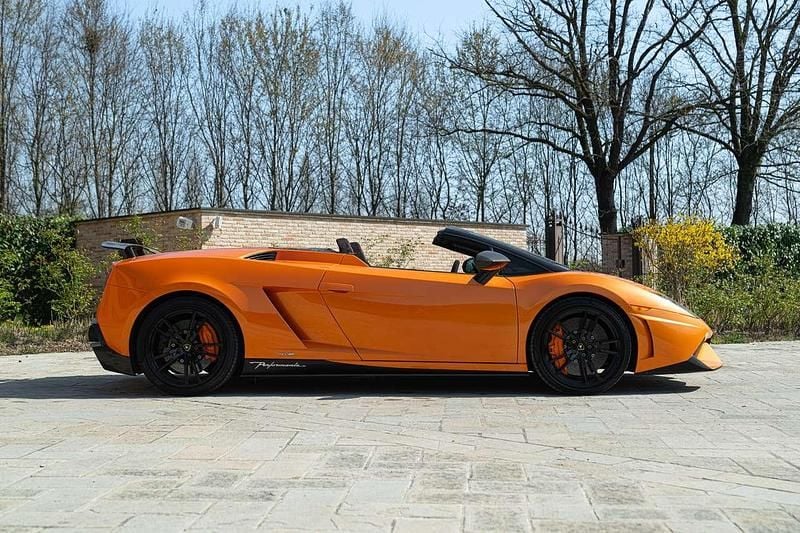 Usata Lamborghini Gallardo 570 CV (419 kW) 2011 Arancione Coupé