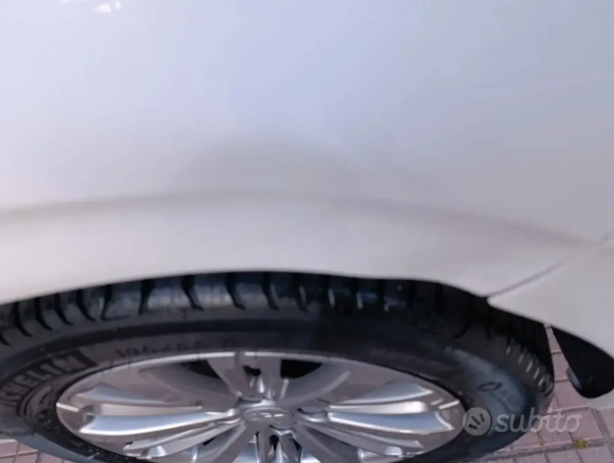 Usata Peugeot 208 82 CV (60 kW) 2017 Bianco Utilitaria